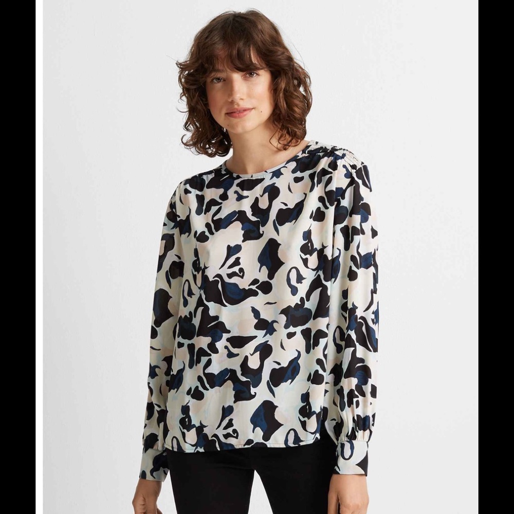 NWT-CLUB MONACO FLORAL BLOUSE